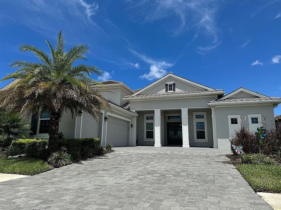 Classic style 2 story Beacon
