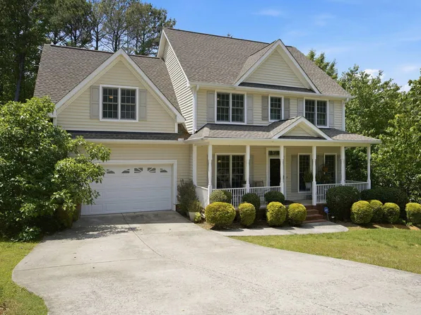 1721 Gracechurch St, Wake Forest, NC 27587