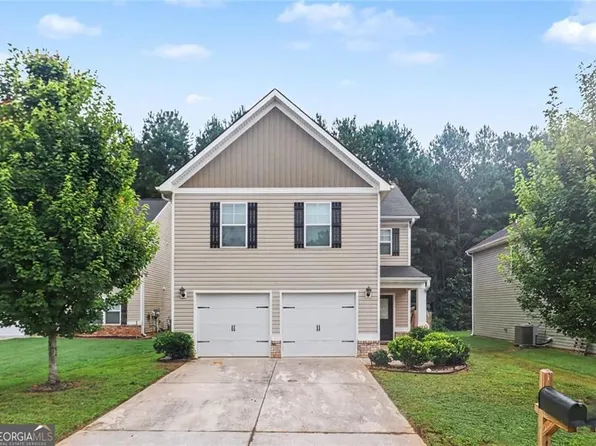 186 Brasch Park Dr, Grantville, GA 30220