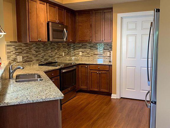 3rd image of 4182 Colister Dr