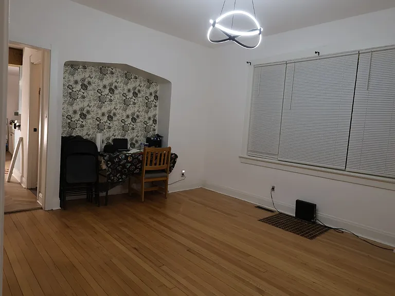 1508 N Massasoit Ave — Photo 4