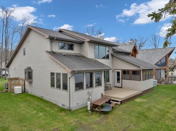 4583 Lakeview Dr, Hale, MI 48739