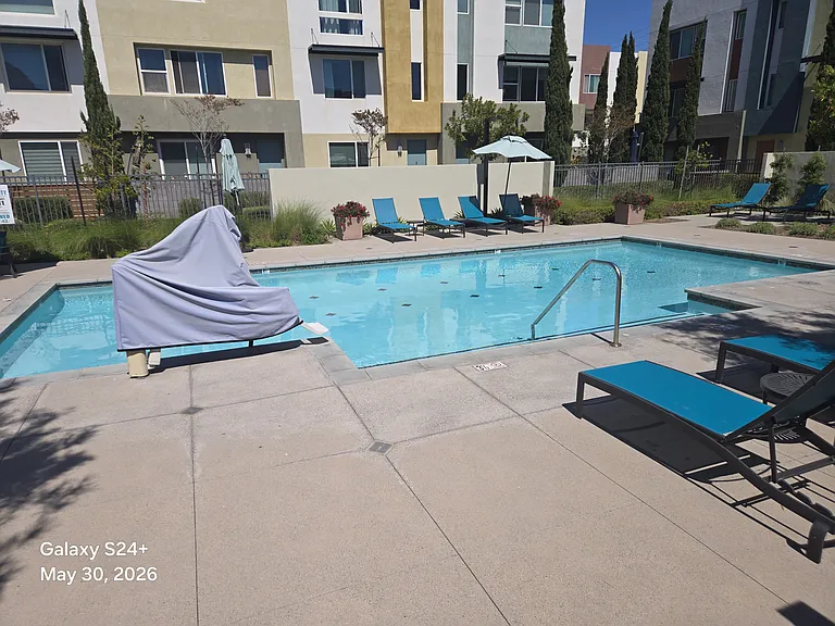 707 Harbor Ln — Photo 16
