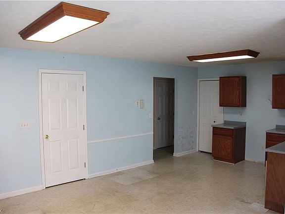 2nd image of 7335 Wright Ave