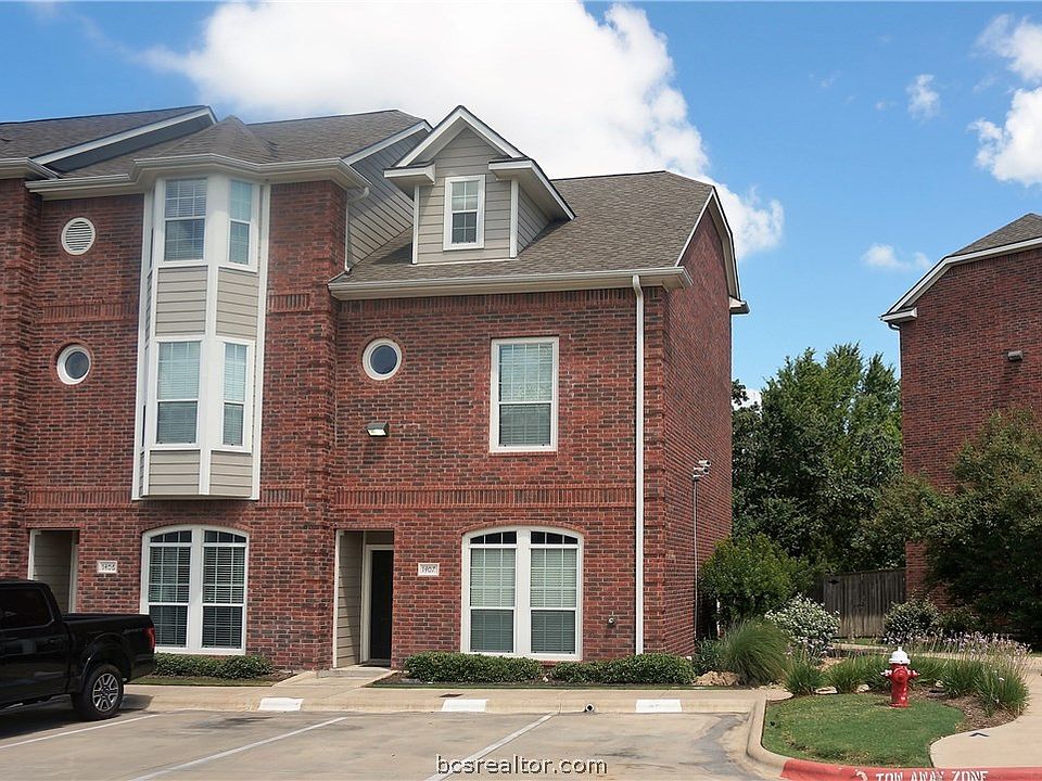 1st image of 305 Holleman Dr E APT 1407