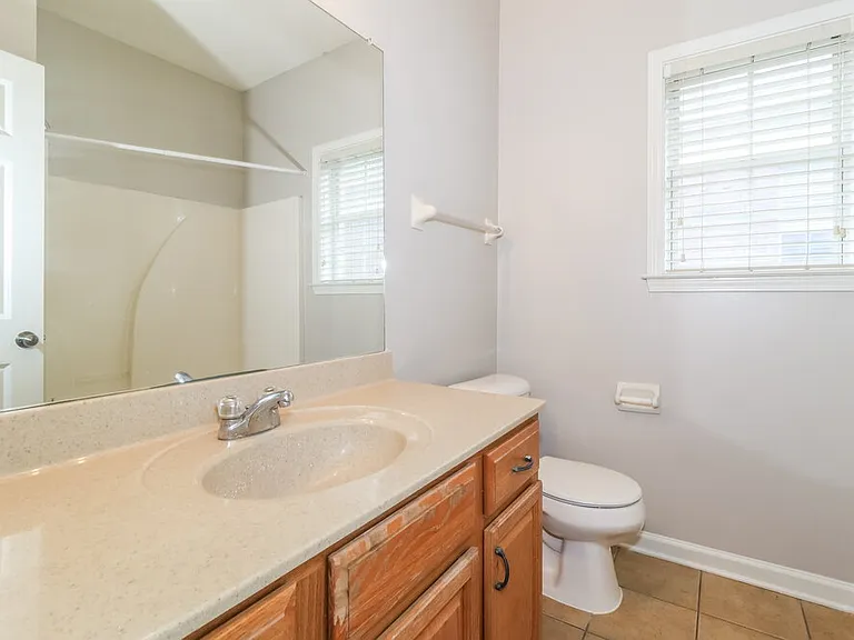 1112 Averett Ln — Photo 14