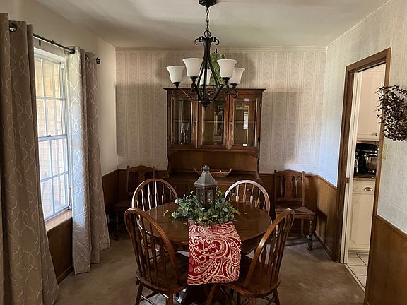 4th image of 1712 Broadmoor Dr