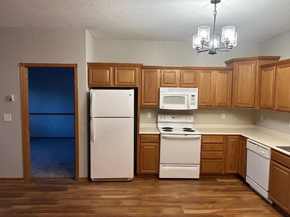 1st image of 1335 SE Florence Dr APT 306