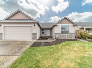 249 Auburn Ln, Creswell, OR 97426