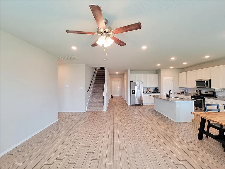 24811 Crimson Pine Dr — Photo 29