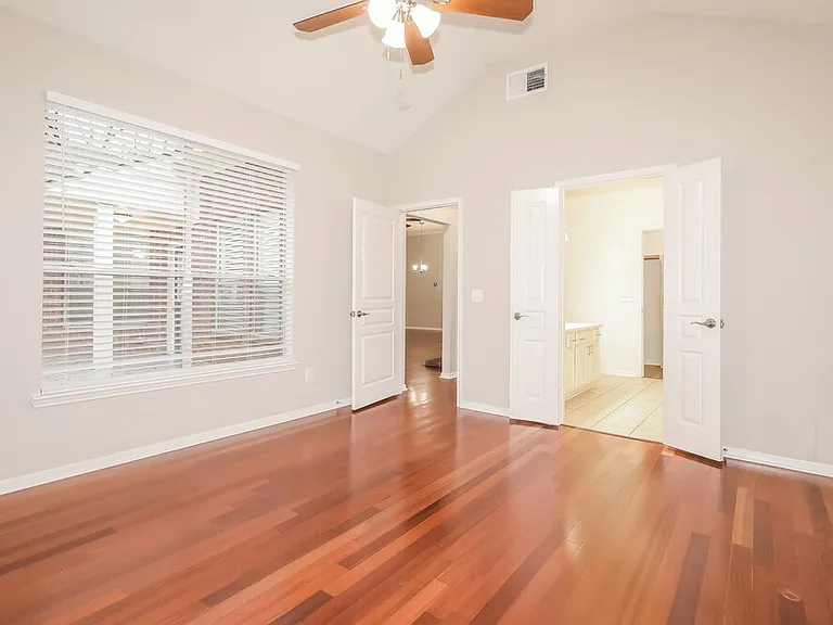 19 Rosewater Pl — Photo 10