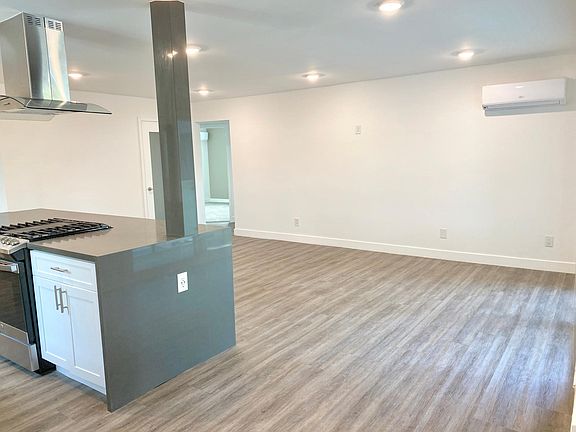 5th image of 1527 Granville Ave #1