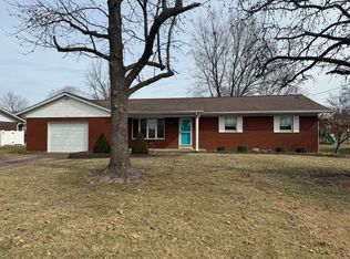 404 Washington Dr, Waterloo, IL 62298