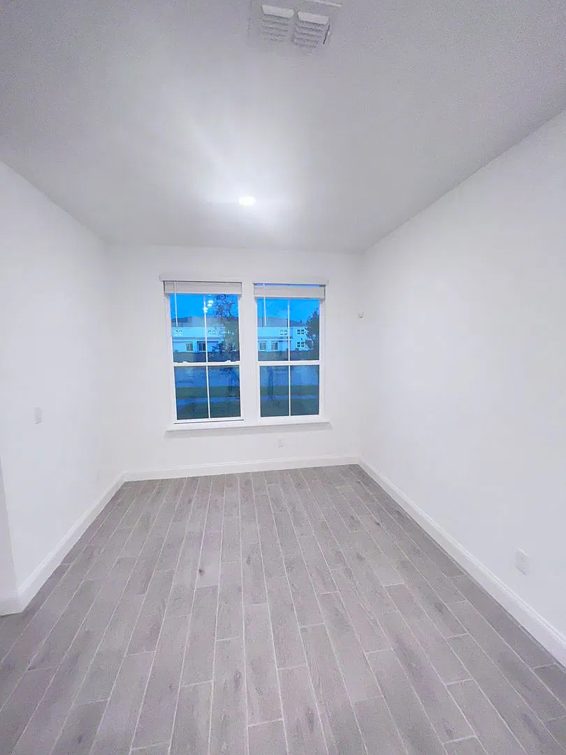 3 Bed 2.5 Bath Home in Shearwater with Garage, Clubhouse & Trails - Pet Friendly — Photo 4