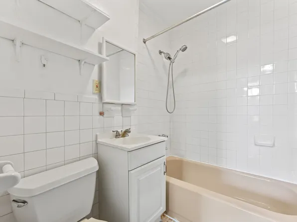 325a 22nd Street image 8 of 20