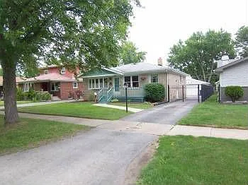17939 Locust St photo 1