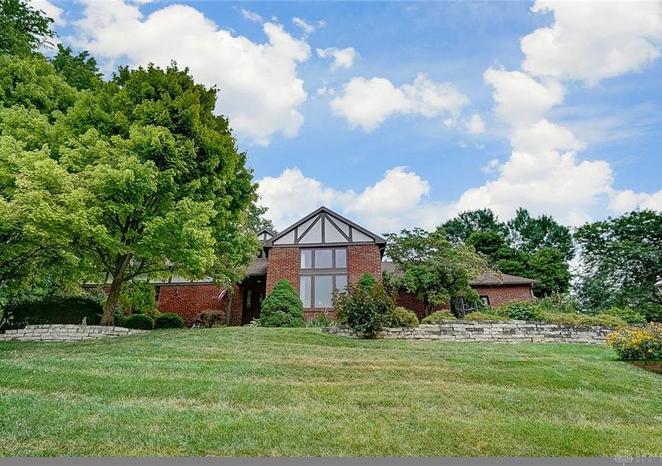 1st image of 418 Merrick Dr
