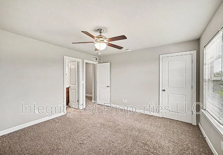 10510 Clubhouse Dr — Photo 22