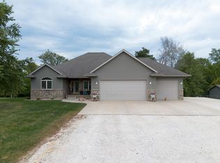 32191 Timber Ridge Dr, Steamboat Rock, IA 50672