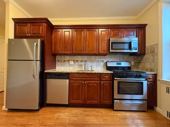 2282 Ocean Ave APT 6, Brooklyn, NY 11229