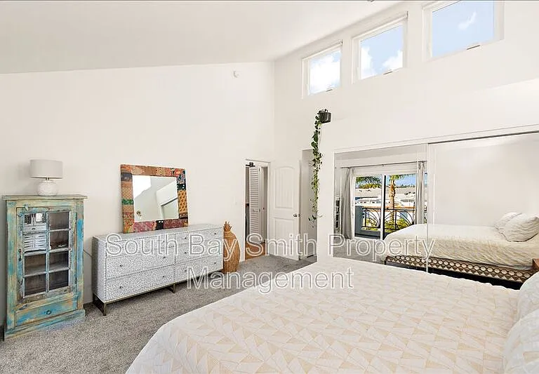 231 N Broadway #2 — Photo 5