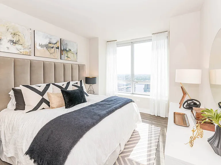 The Elle Apartments — Photo 19