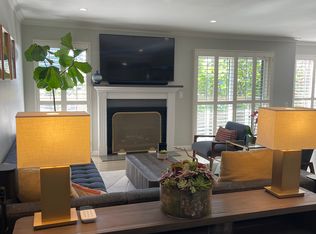 8960 Cynthia St APT CL7, West Hollywood, CA 90069