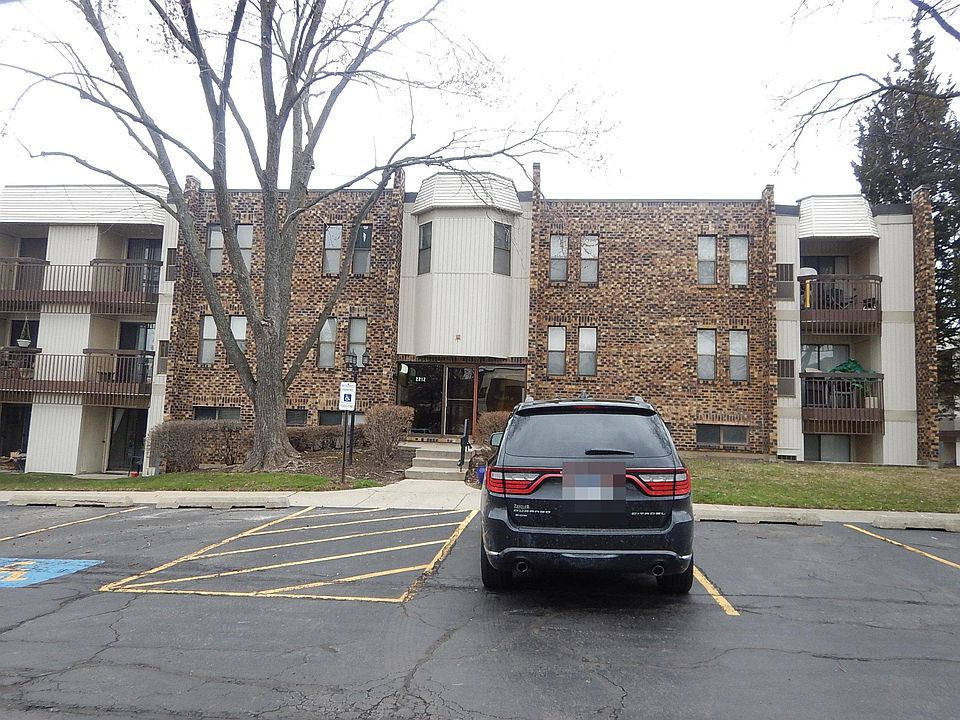 1st image of 2212 Country Club Dr APT 26D