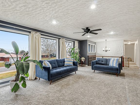 5th image of 994 Mountain Rd