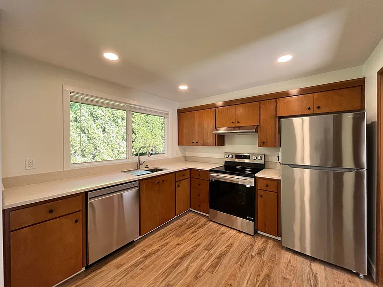 9007 SW Monterey Pl — Photo 7