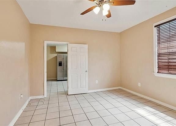 3rd image of 2331 Pauger St