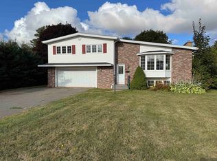 30 Crescent Dr, Summerside, PE C1N4C1