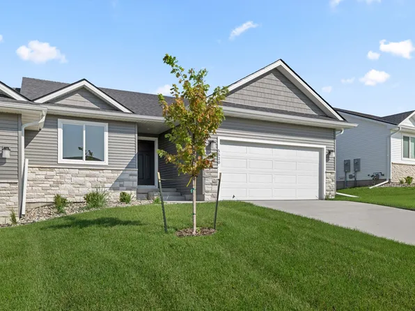 5520 NE Briarwood Dr, Ankeny, IA 50021