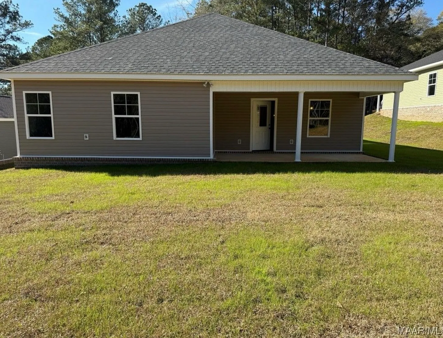 3 bed, 1580 sqft, $1,900 — Photo 2