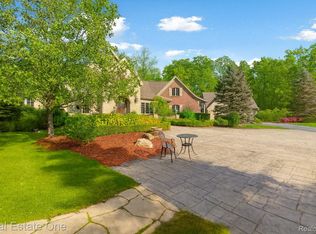 4058 Lake Ridge Ct, Metamora, MI 48455