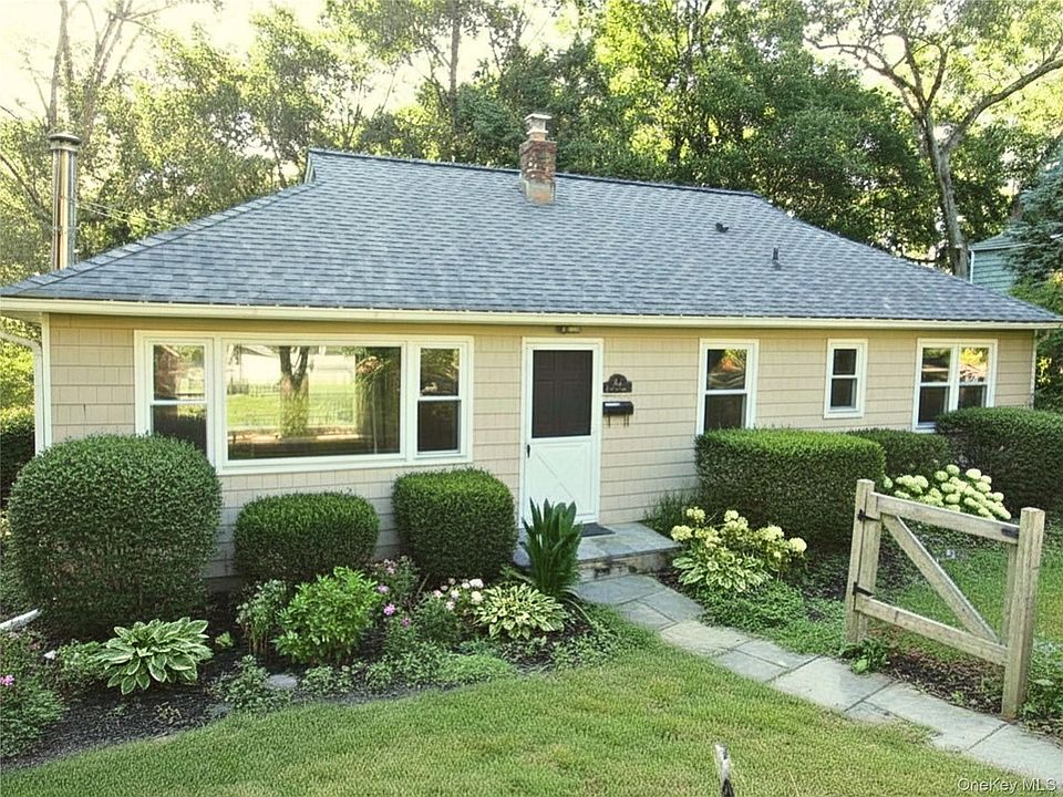 1st image of 14 Piney Point Ave