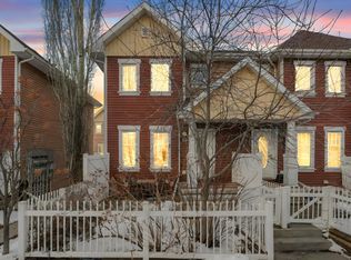 1623 Towne Centre Blvd NW #80, Edmonton, AB T6R0S3