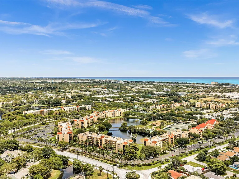 2455 Lindell Blvd #3401 — Photo 41