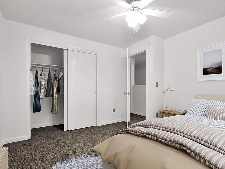 Holly Street Apartments — Photo 9