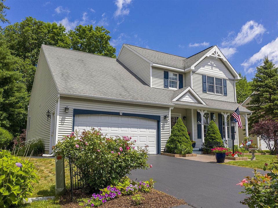 1st image of 28 Thistle Dr