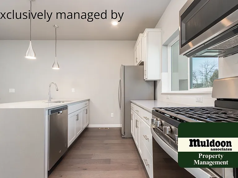 8 E Saint Elmo Ave — Photo 7