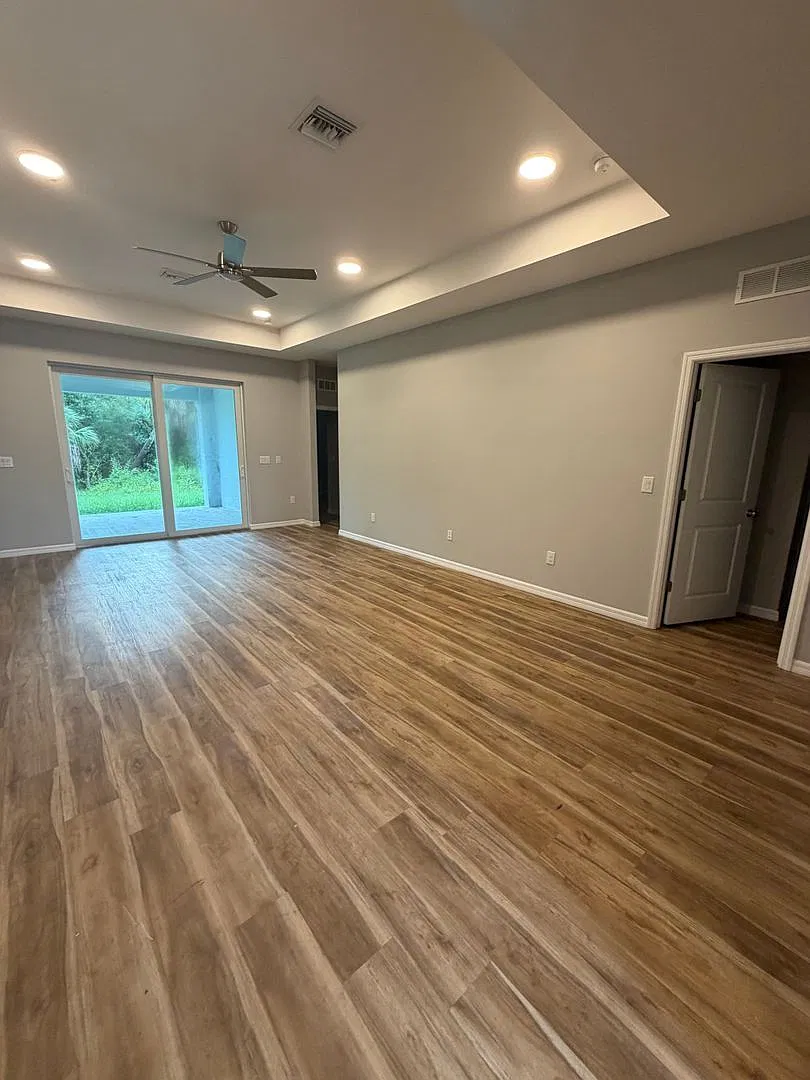 4 bed, 2.0 bath, 1914 sqft, $2,195 — Photo 2