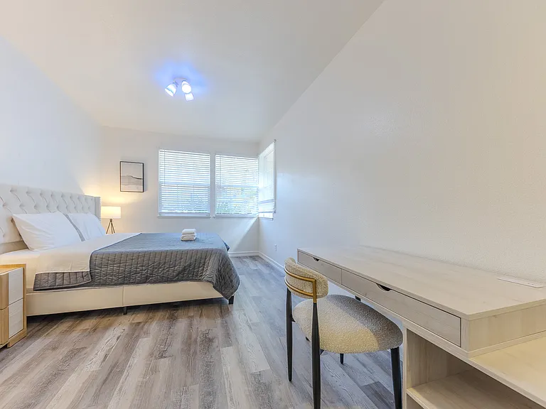 3012 Cordova Ct — Photo 31