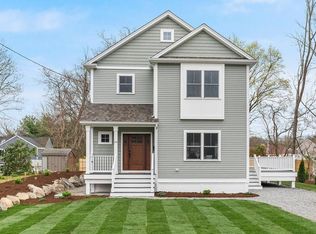 34 Cora St, East Greenwich, RI 02818