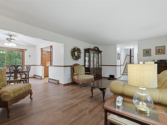 5th image of 200 Aspen Way