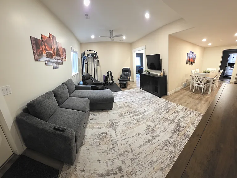 6218 W Hanover Way — Photo 3