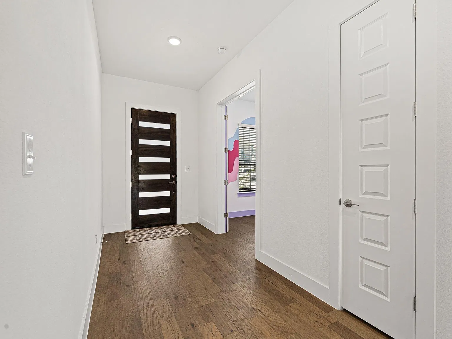 4 bed, 3.5 bath, 2986 sqft, $3,300 — Photo 2