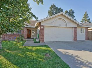 8168 Helmsdale Dr, Sacramento, CA 95828