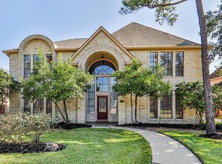 8011 Oxfordshire Dr, Spring, TX 77379