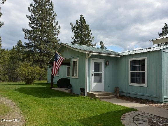 3rd image of 1424 Blanchard Cutoff